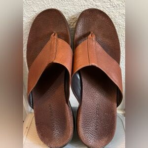 Cole Haan Leather men’s flip flops